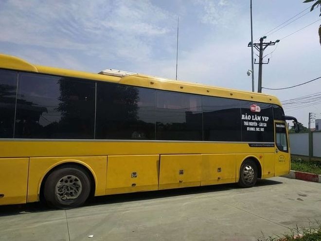 Xe Bảo Lâm Bên hông xe Giường nằm 45 chỗ