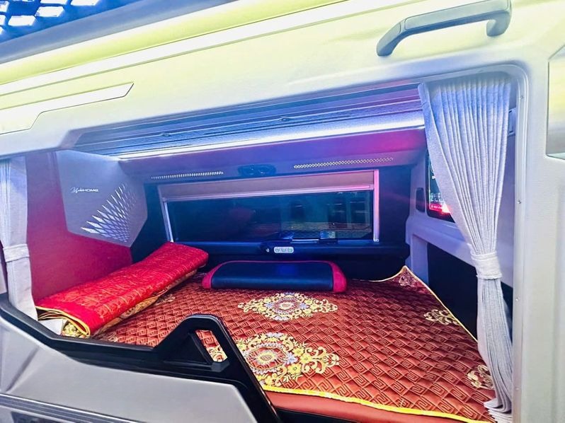 Xe Lovabus Tiện ích Nội thất Giường nằm Limousine 24 Phòng