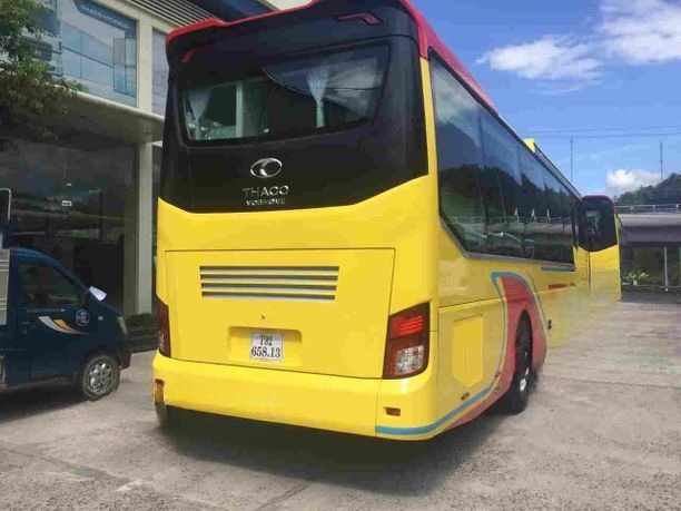 Xe Lovabus Mặt sau xe Limousine giường phòng 22 chỗ
