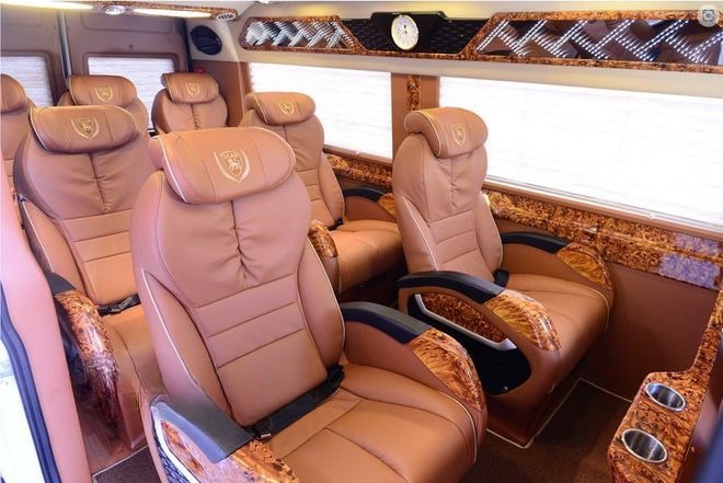 Xe Pumpkin Limousine Nội thất Tiện ích Limousine 9 chỗ VIP
