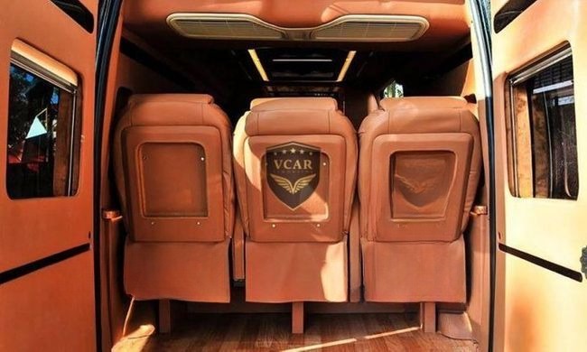 Limousine 9 chỗ Tú Tài Limousine