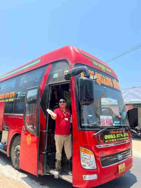 Xe Tân Quang Dũng Limousine Mặt trước xe Giường nằm 45 chỗ