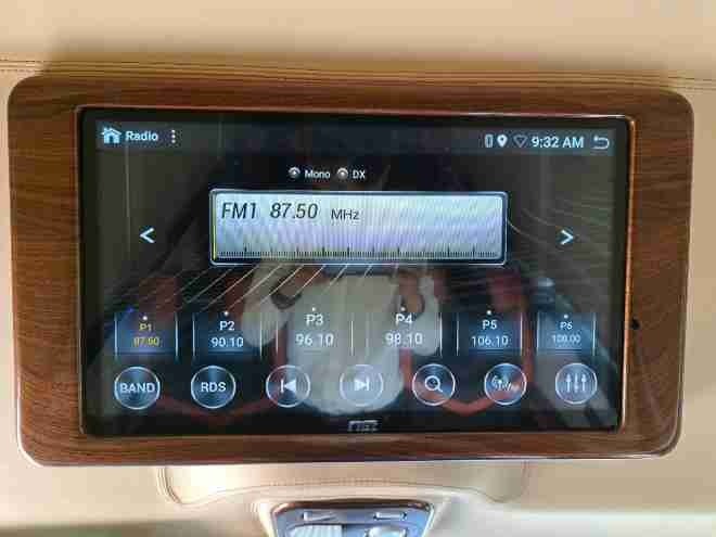 Xe Cúc Tùng Limousine Tiện ích Limousine 9 chỗ VIP