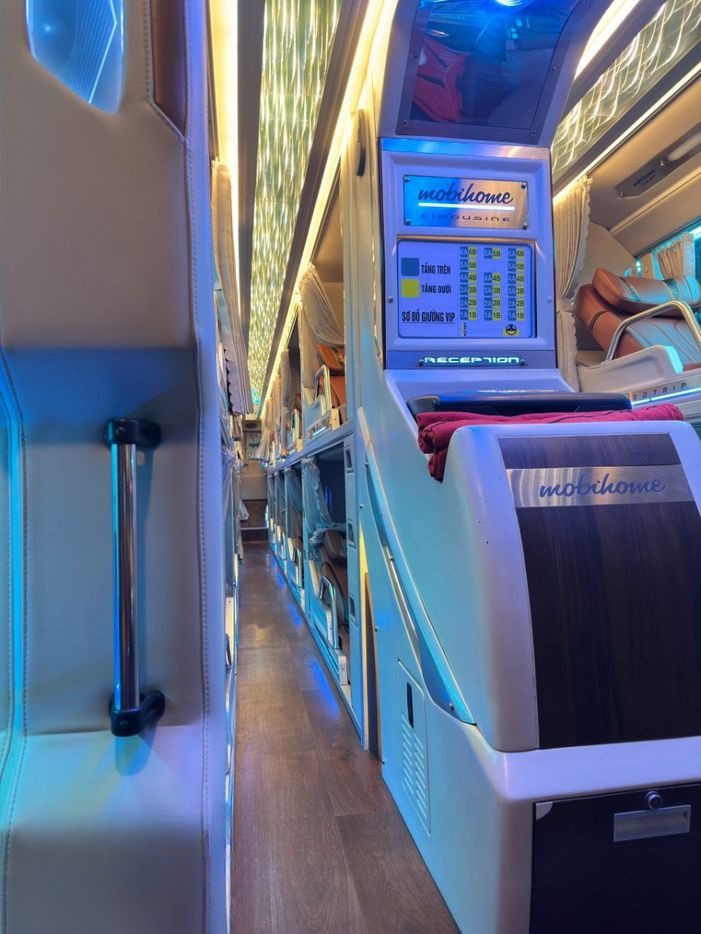 Xe Quý Thảo (Đà Nẵng) Nội thất Limousine giường nằm 34 chỗ