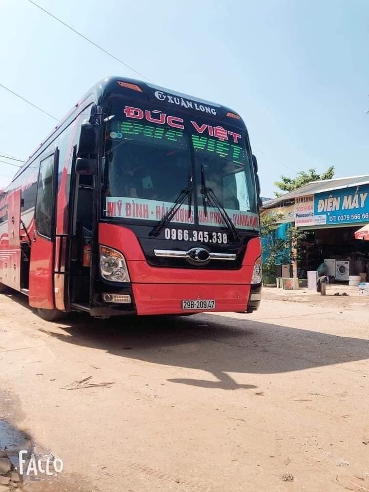 Xe Đức Việt Mặt trước xe Bên hông xe Giường nằm 40 chỗ