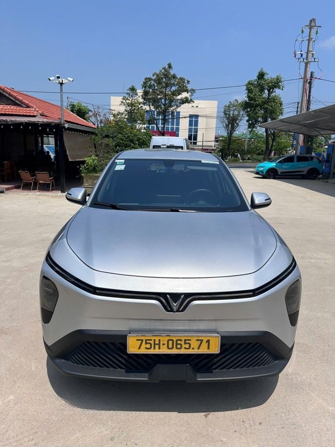 Xe Băng Như TL Mặt trước xe Xe Limo Green 7 chỗ