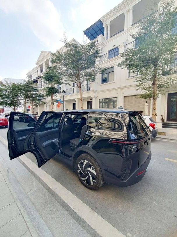 Xe Việt Nam Xanh Bên hông xe 
