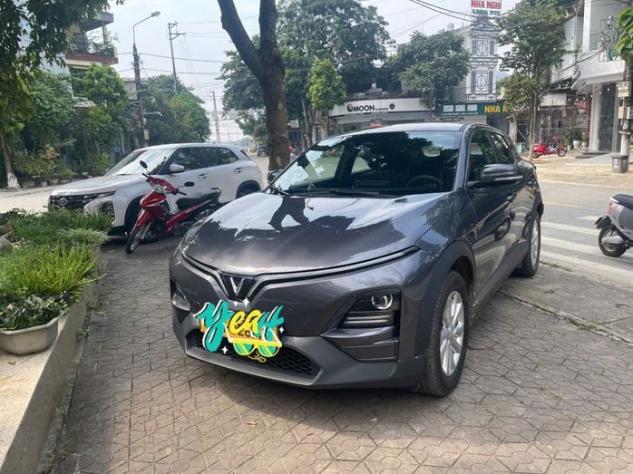 Xe Việt Hiếu Mặt trước xe Ghế ngồi 4 chỗ
