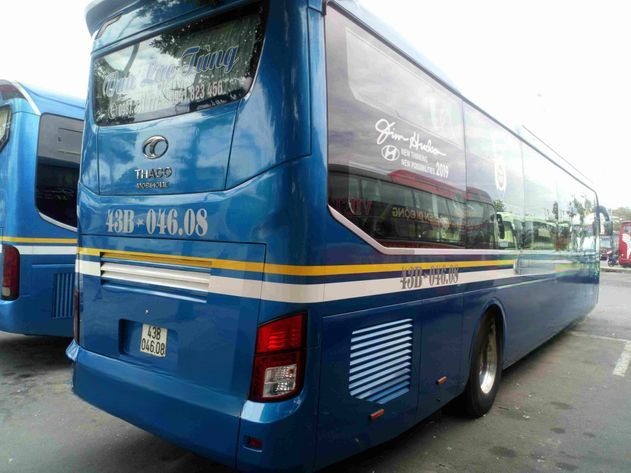Xe Vạn Lục Tùng Mặt sau xe Limousine 34 Giường VIP
