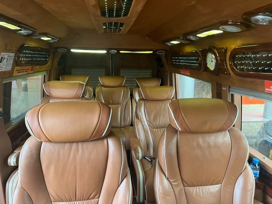 Xe Halan Buslines Nội thất Limousine 11 chỗ