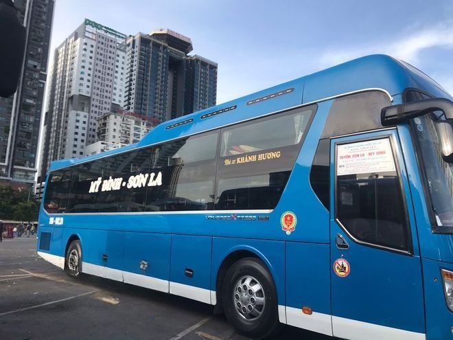 Xe Khánh Hương Bên hông xe Giường nằm 46 chỗ 