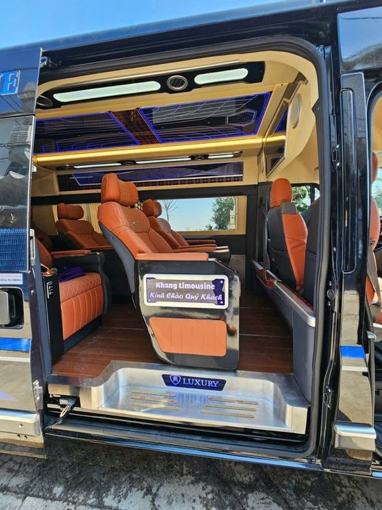 Xe Thanh Binh 7 Car Bên hông xe Ghế ngồi Limousine 9 chỗ