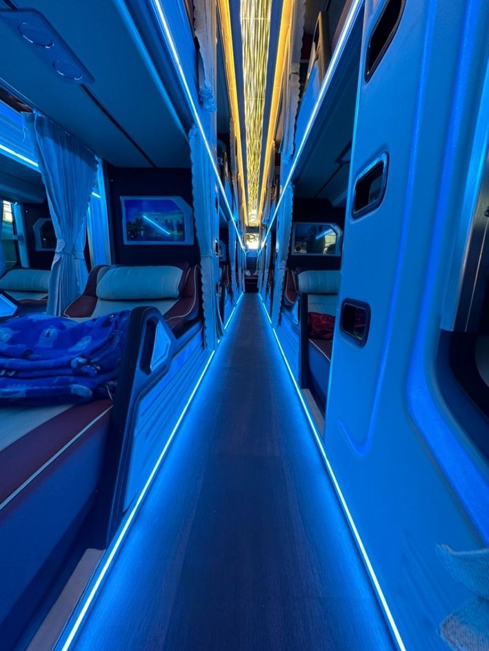 Xe Gia Huệ Giường nằm Nội thất Limousine 34 Phòng