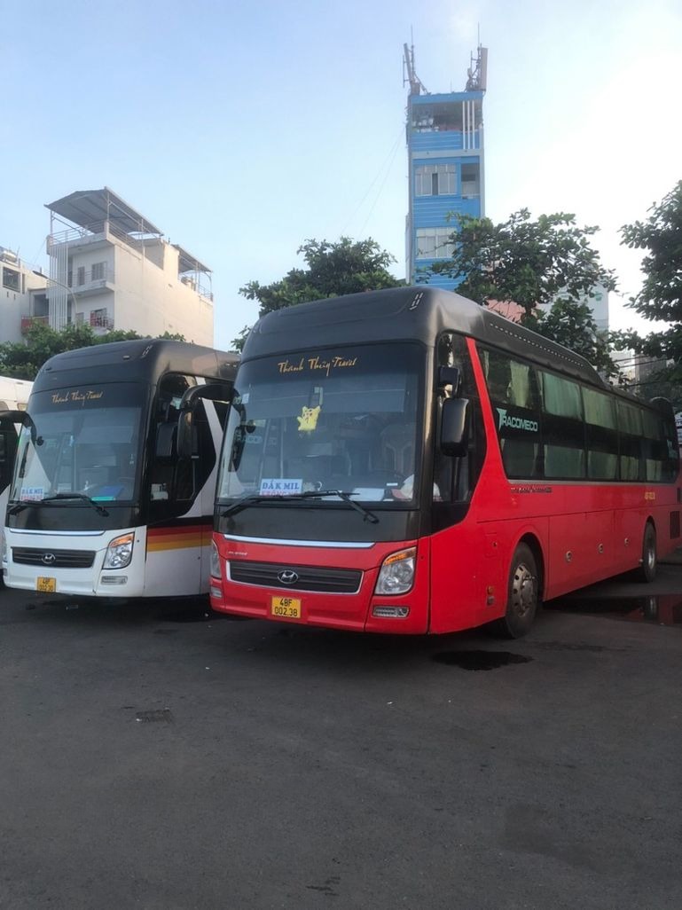Xe Thanh Thuỷ (Đắk Nông) Mặt trước xe Limousine 32 giường