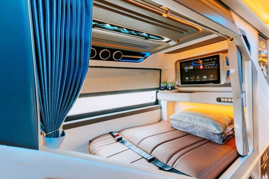 Xe HK BUSLINES Tiện ích Limousine giường phòng 22 chỗ