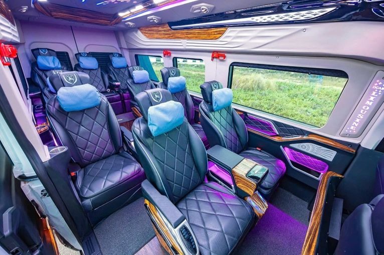 Xe Sao Limousine Ghế ngồi Limousine 9 chỗ