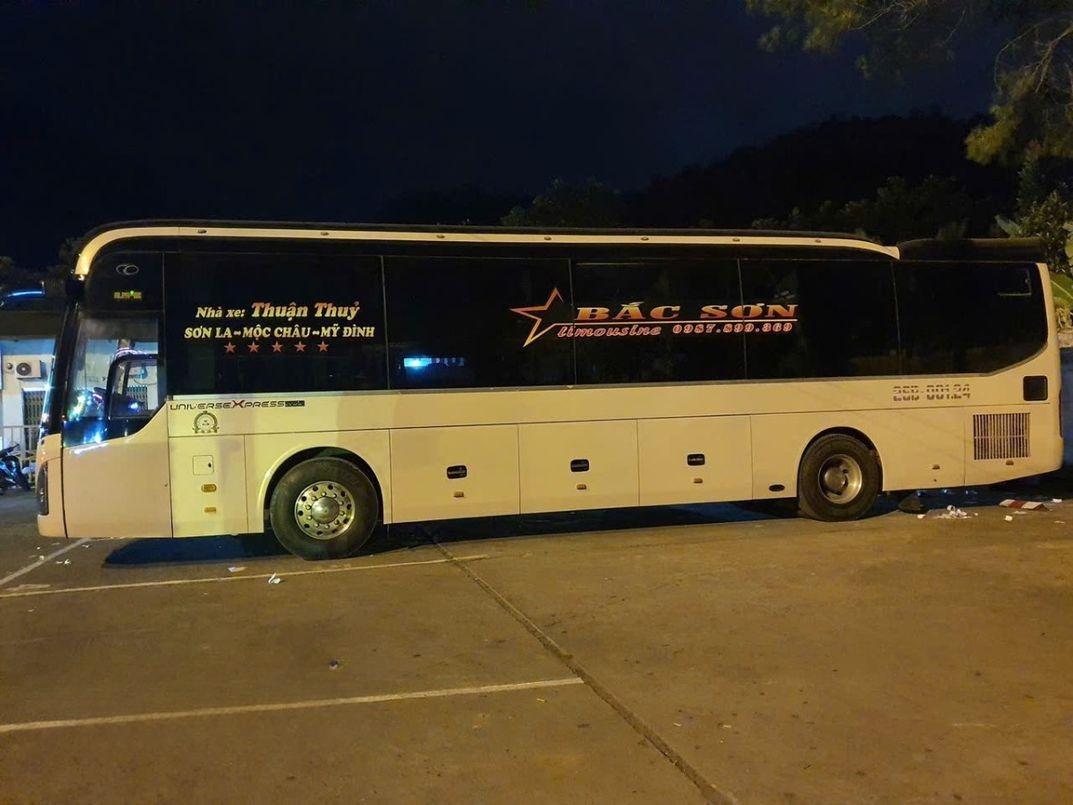 Xe Lovabus undefined