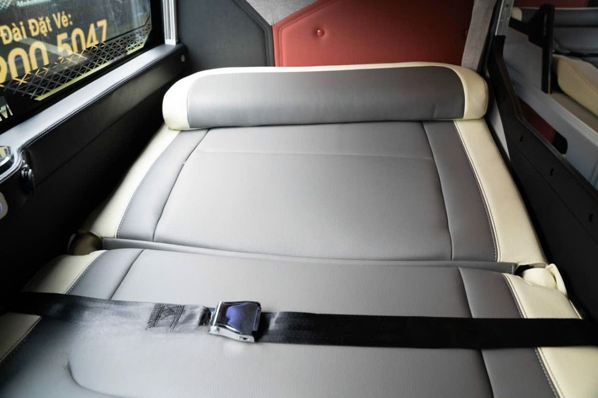 Xe Tuấn Trung Nội thất Tiện ích Giường nằm Limousine 24 phòng