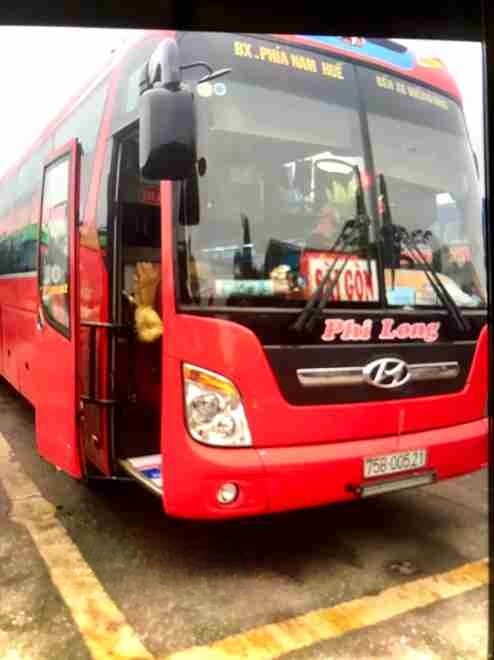 Xe Phi Long (Hùng Thảo) Mặt trước xe Giường nằm 40 chỗ