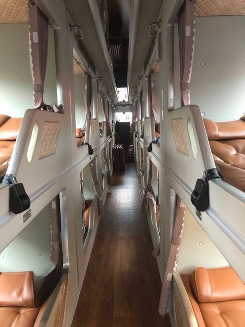 Xe Mạnh Mùi Nội thất Limousine giường phòng 22 chỗ