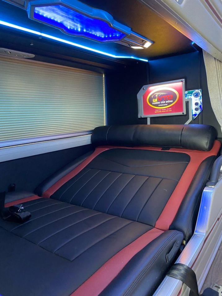 Xe Vương Tấn Dũng Giường nằm Tiện ích Nội thất Limousine 24 Phòng