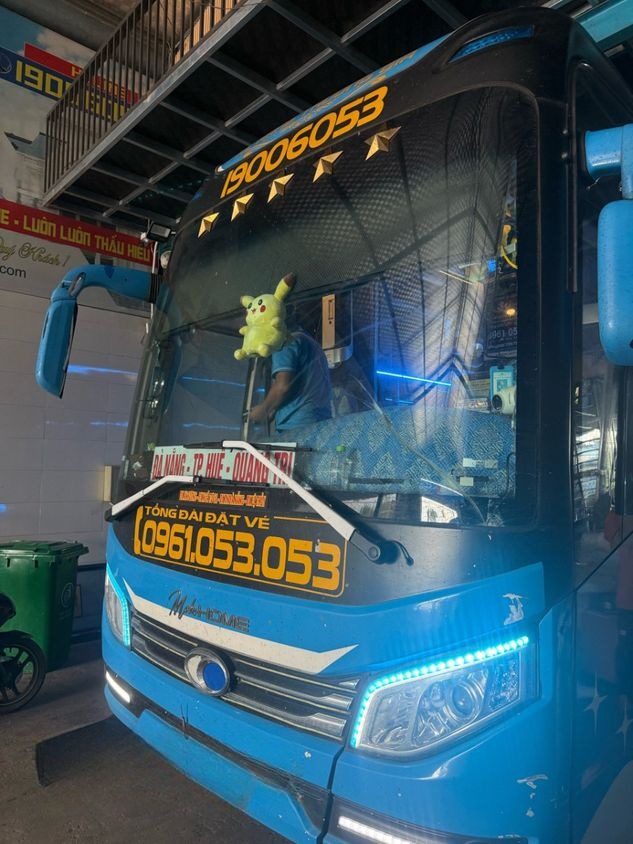 Xe Thành Liên Buslines Mặt trước xe Limousine 22 Phòng Đôi G (WC)