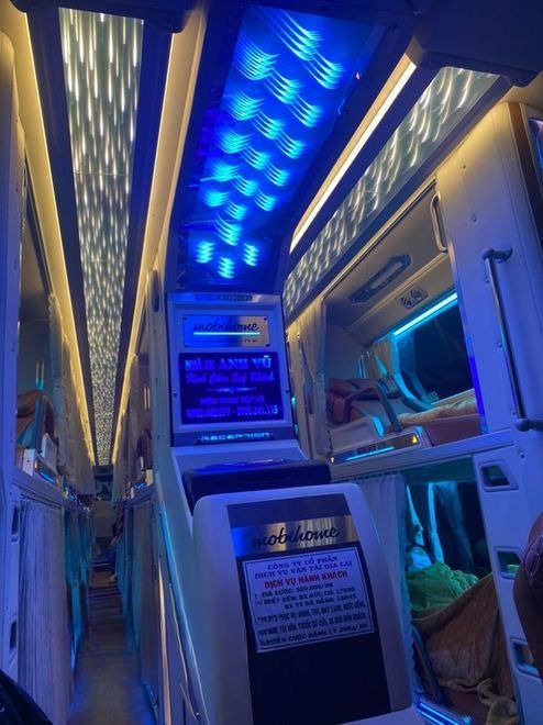 Xe Anh Vũ (Gia Lai) Giường nằm Nội thất Limousine giường nằm 34 chỗ