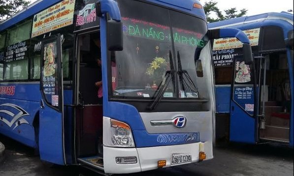 Xe Vạn Lục Tùng Mặt trước xe Giường nằm 46 chỗ