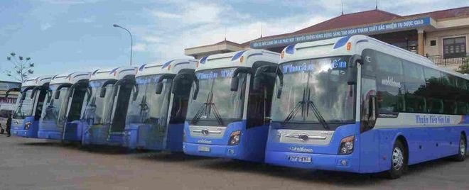 Xe Thuận Tiến Mặt trước xe Bên hông xe Giường nằm 41 chỗ