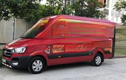 Xe Cầu Mè Bên hông xe Limousine 9 chỗ VIP