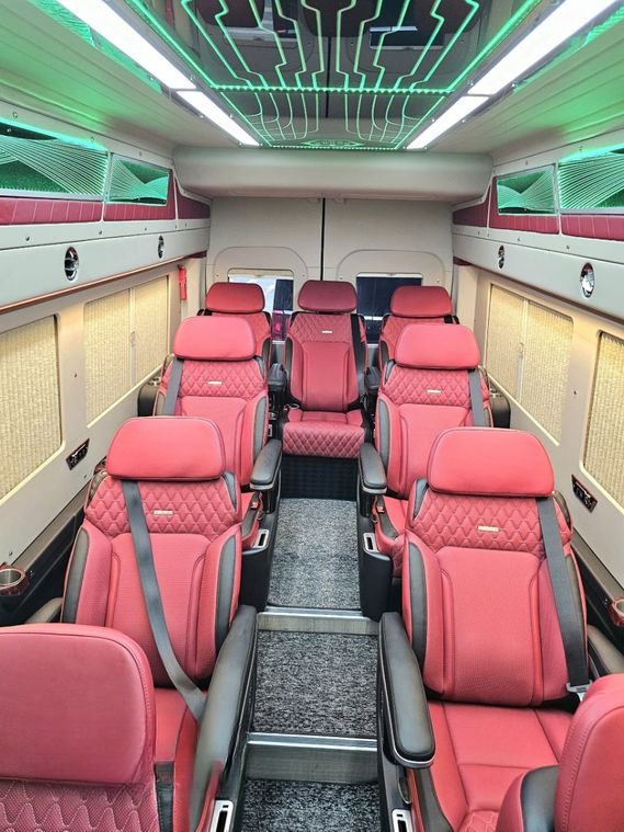 Xe Anh Huy 92 Limousine Ghế ngồi Nội thất Tiện ích Limousine 11 chỗ 