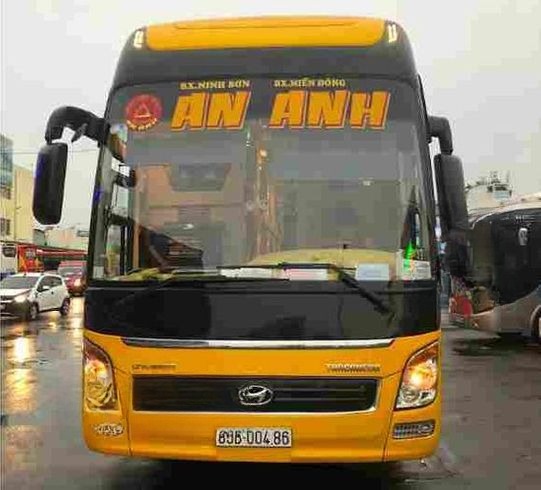 Xe An Anh Limousine Mặt trước xe 