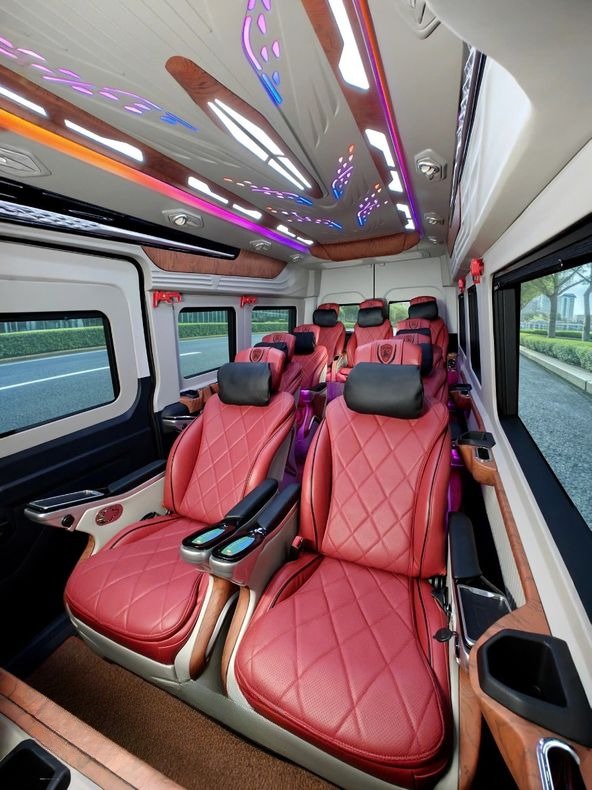 Xe Vĩnh Quang Ghế ngồi Nội thất Limousine 11 chỗ