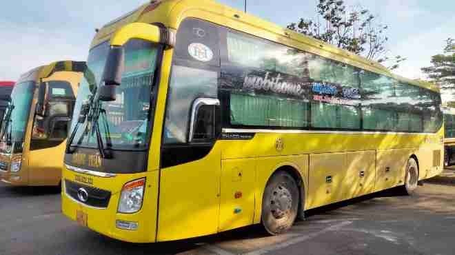 Xe Hoàng Tuấn Bên hông xe Giường nằm 44 chỗ