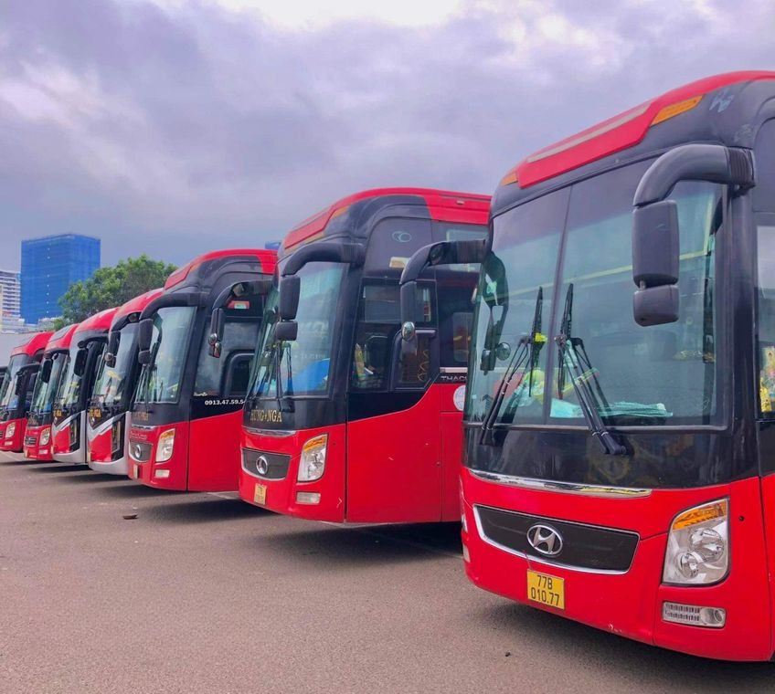 Xe Hùng Nga Mặt trước xe Limousine 36 giường