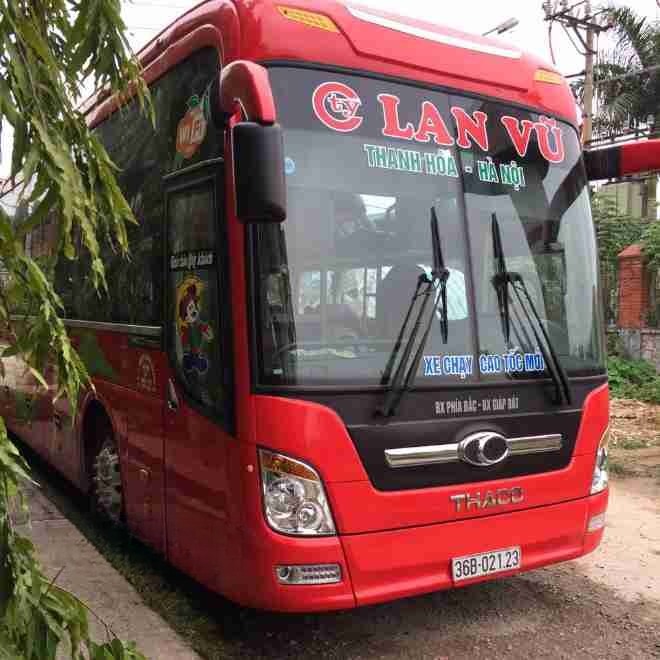 Xe Lan Vũ (Thanh Hóa) Bên hông xe Giường nằm 44 chỗ
