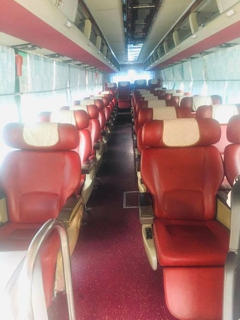 Xe Danh Danh Express Bus Ghế ngồi Nội thất Tiện ích Ghế ngồi 31 chỗ