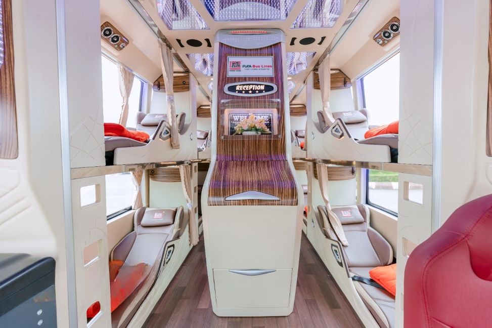 Xe Futa Hà Sơn Nội thất Tiện ích Limousine 34 chỗ