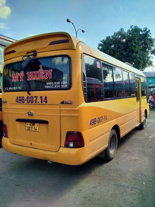 Xe Mỹ Hiền (Đà Lạt) Mặt sau xe Bên hông xe Ghế ngồi 28 chỗ