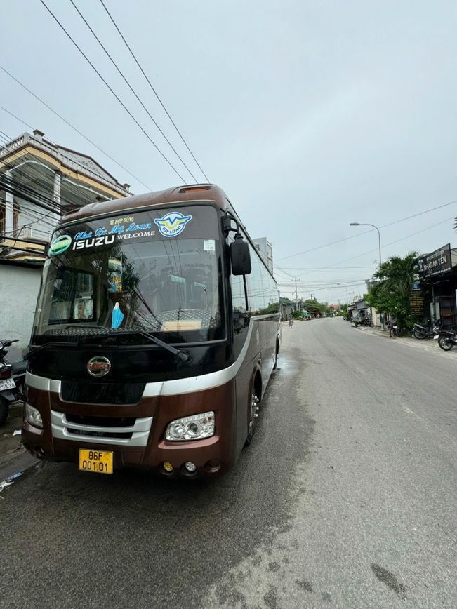 Xe Mỹ Loan Mặt trước xe Samco 29 chỗ