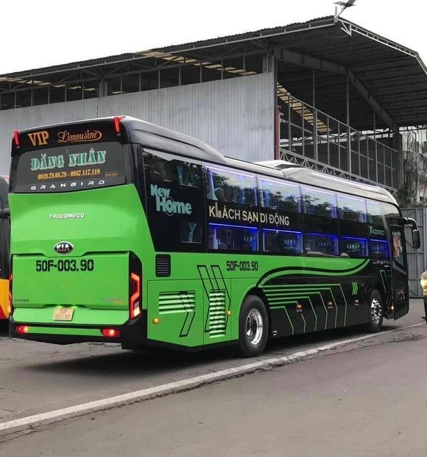 Xe Xe Đăng Nhân Mặt sau xe Bên hông xe Limousine giường nằm 34 chỗ