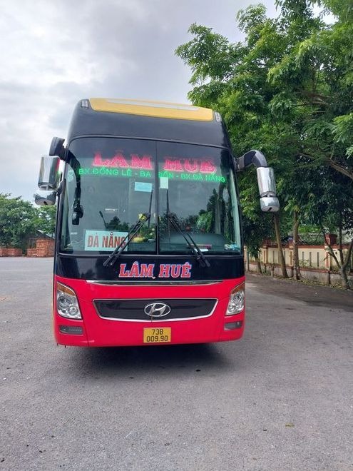 Xe Lâm Huề Mặt trước xe Giường nằm 40 chỗ