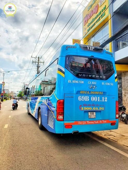 Xe Tuấn Hiệp Mặt sau xe Limousine giường nằm 32 chỗ