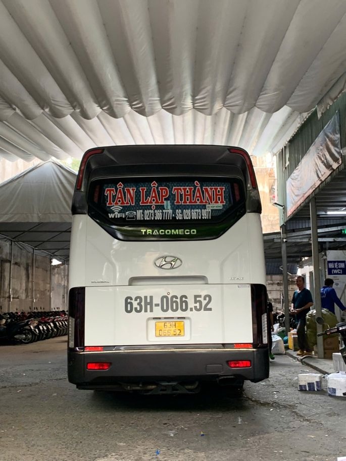 Xe Tân Lập Thành Mặt sau xe Ghế ngồi 28 chỗ THACO