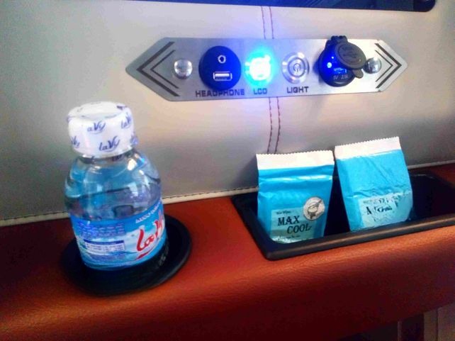 Xe Tùng Loan Tiện ích Limousine giường phòng 34 chỗ