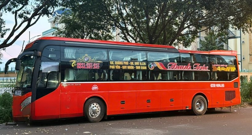 Xe Thanh Trúc Bên hông xe Limousine 34 giường
