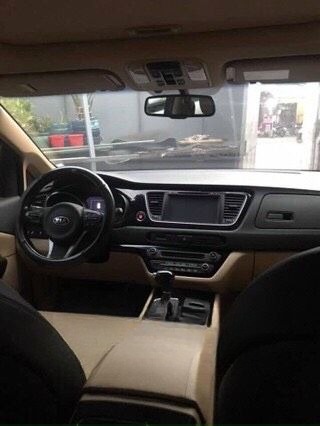 Xe Cát Thiên Hải Limousine Nội thất Tiện ích Xe CARNIVAL VIP 5 chỗ 