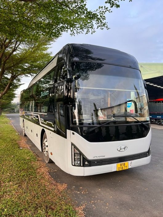 Xe Chí Thuận Mặt trước xe Limousine 34 phòng