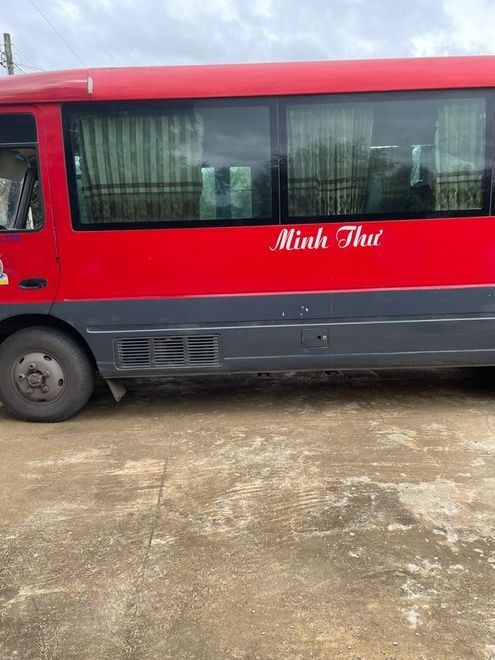 Xe Minh Thư Bên hông xe Ghế ngồi 28 chỗ
