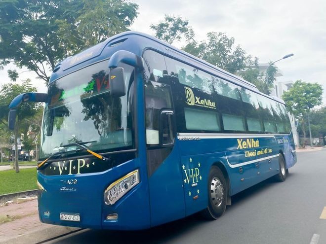 Xe Xe Nhà Mặt trước xe Bên hông xe Limousine giường phòng 20 chỗ (WC)